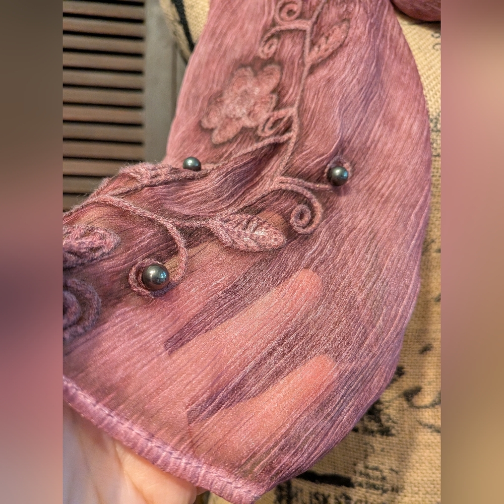 Embroidered Pink Scarf From Ireland - Picture 10 of 12